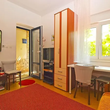 Jadranka 461 شقة Štinjan